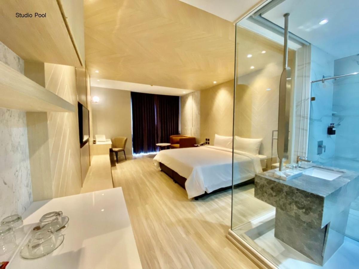 Golden City Rayong Hotel Экстерьер фото