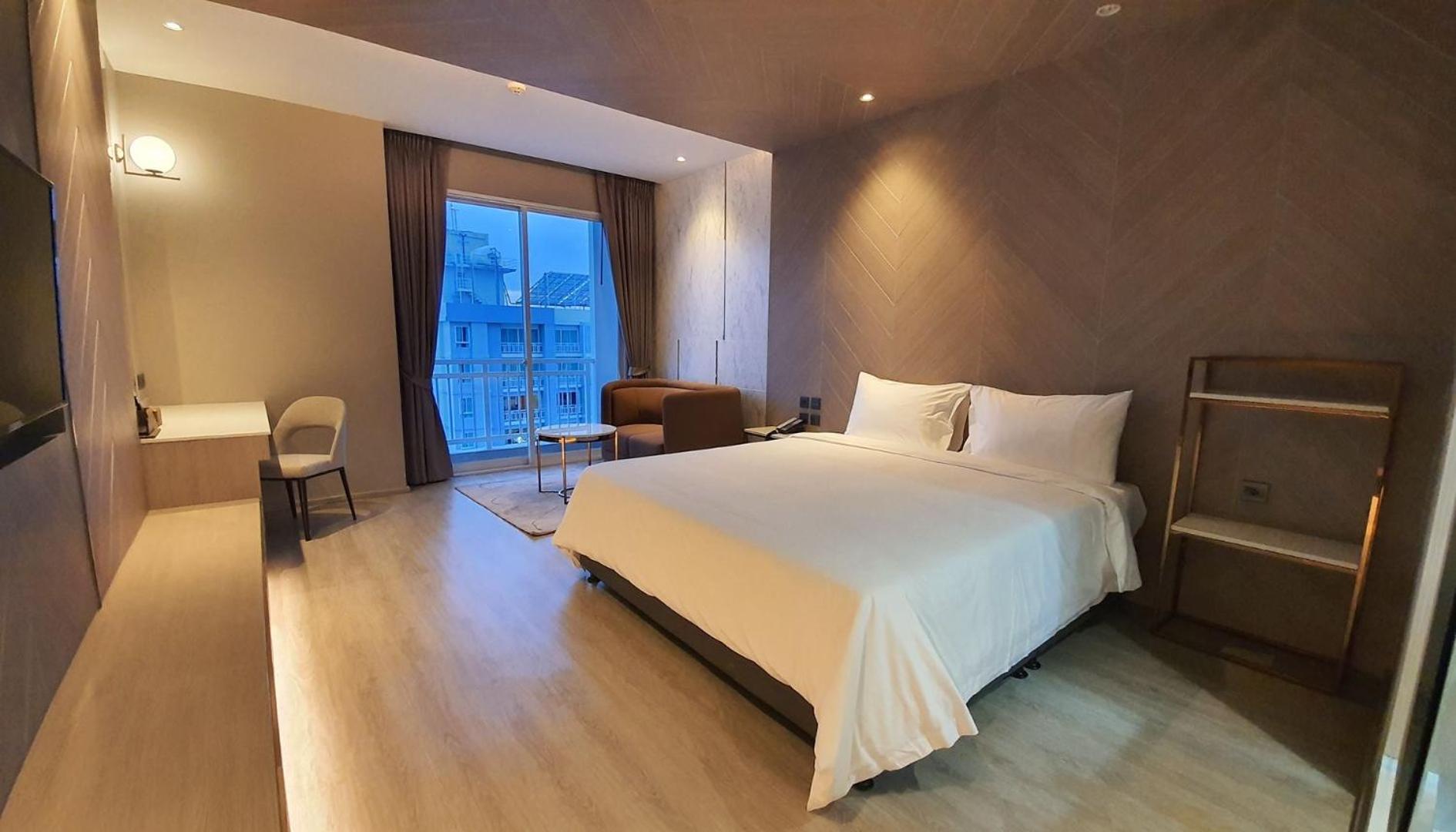 Golden City Rayong Hotel Экстерьер фото