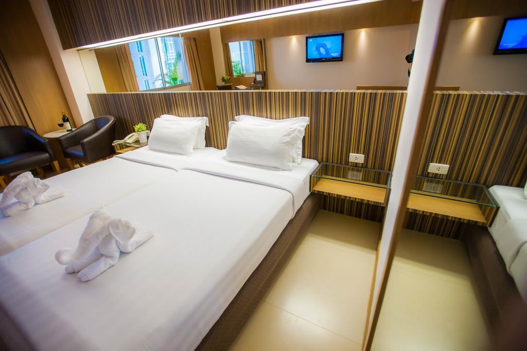 Golden City Rayong Hotel Экстерьер фото