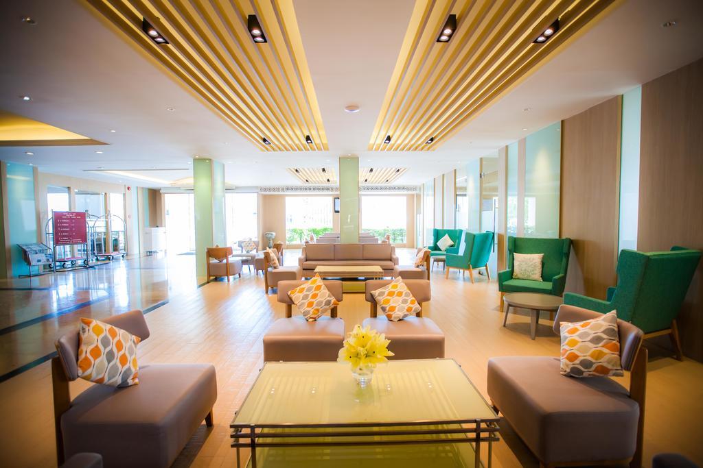 Golden City Rayong Hotel Экстерьер фото